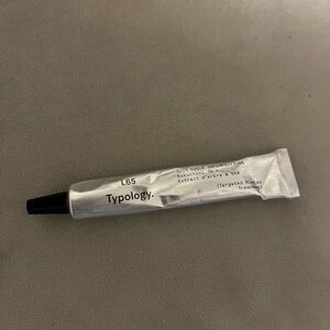 Typology acne spot treatment NWT